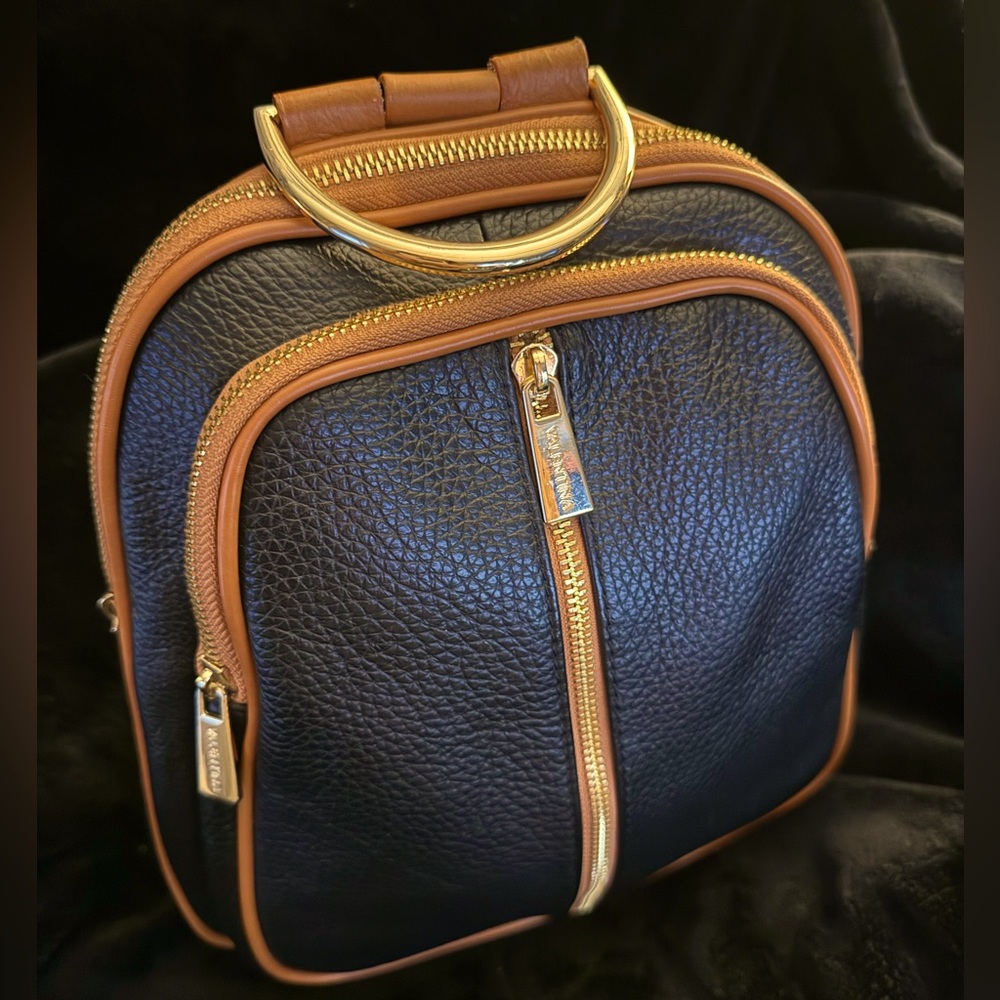🖤✨Valentina Black Pebbled Leather Convertible Backpack✨🖤NWOT✨🖤 - Picture 10 of 13